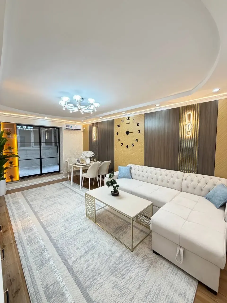 Продаётся 4-комнатная квартира, 72 м², 1/4 этаж — Чиланзарский район