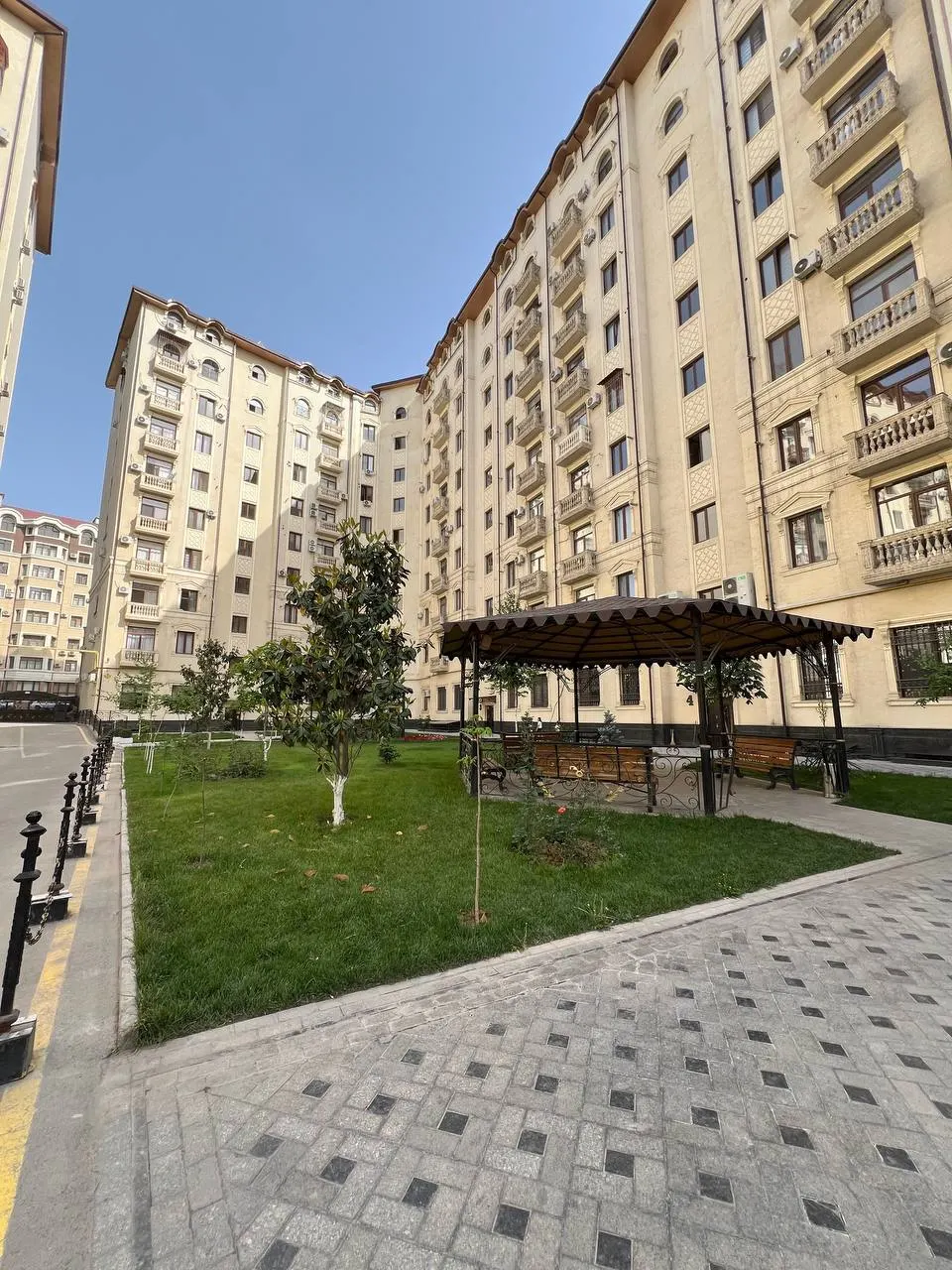Продаётся 5-комнатная квартира, 140 м², 9/10 этаж — Юнусабадский район