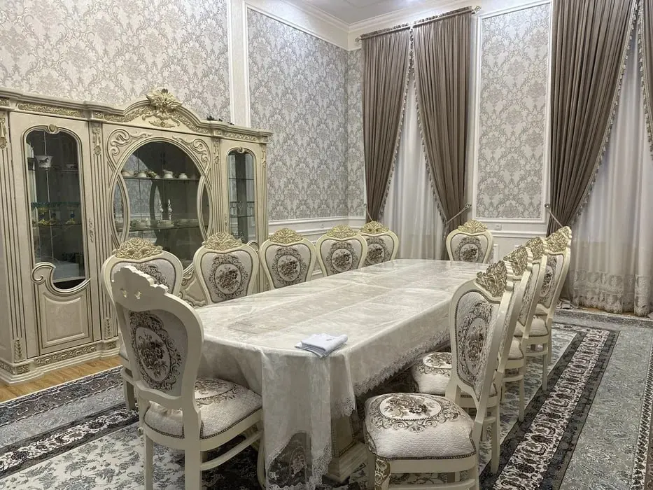 Ijaraga beriladi 6 xonali hovli uy, 200 m², 2/2 qavat — Olmazor tumani