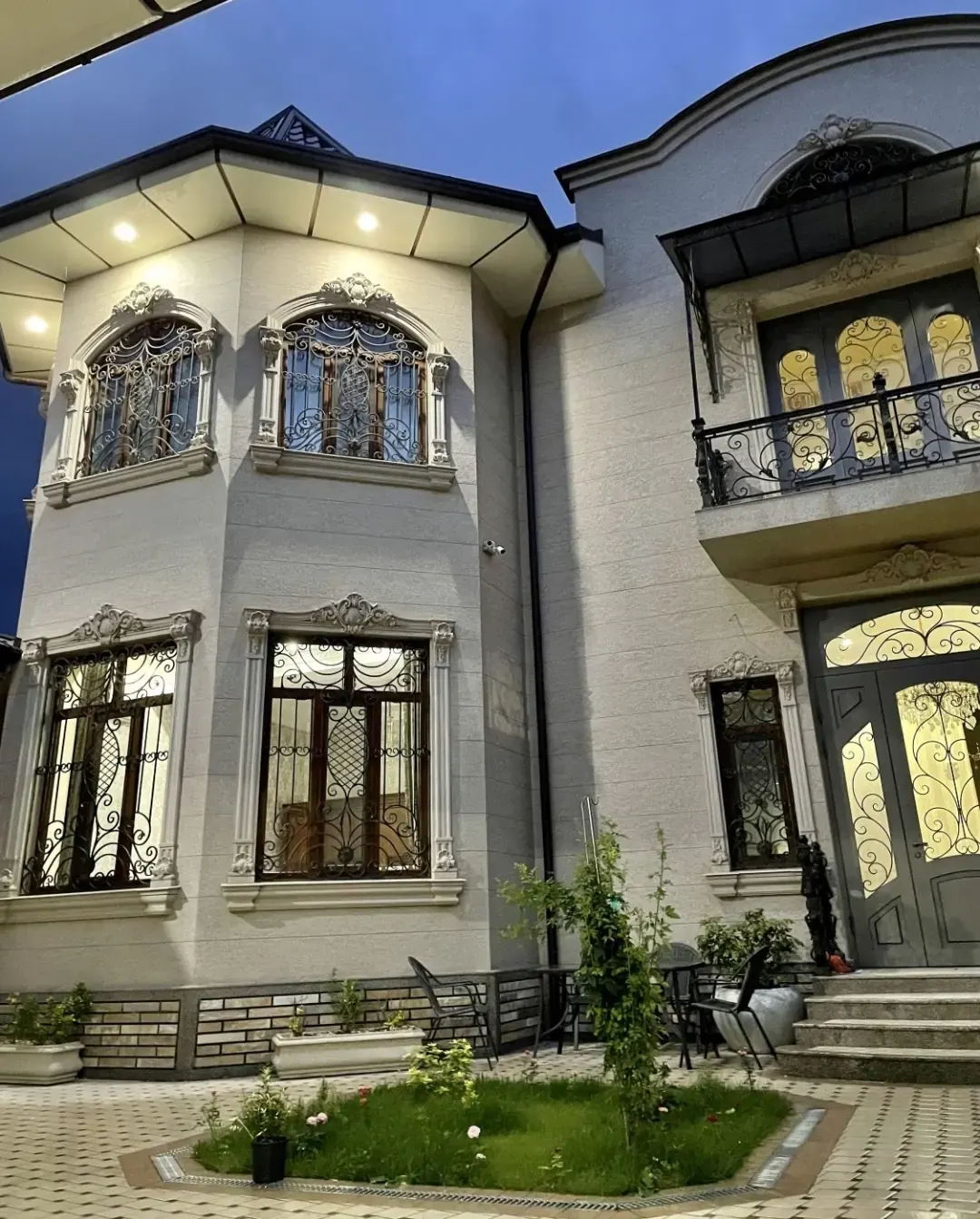 Sotiladi hovli uy, 5 sotix, 2 qavatli — Yashnobod tumani