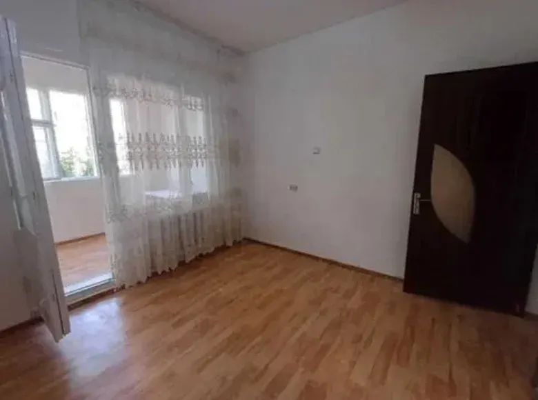 Sotiladi 3 xonali kvartira, 85 m², 3/9 qavat — Sergeli tumani