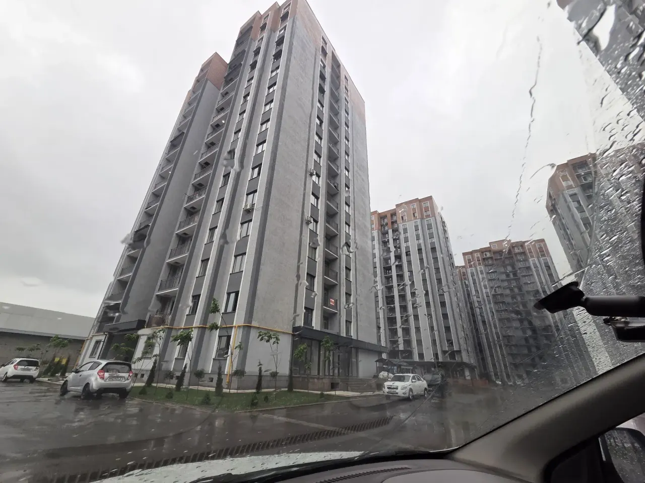 Sotiladi 2 xonali kvartira, 52,1 m², 13/16 qavat — Yangihayot tumani