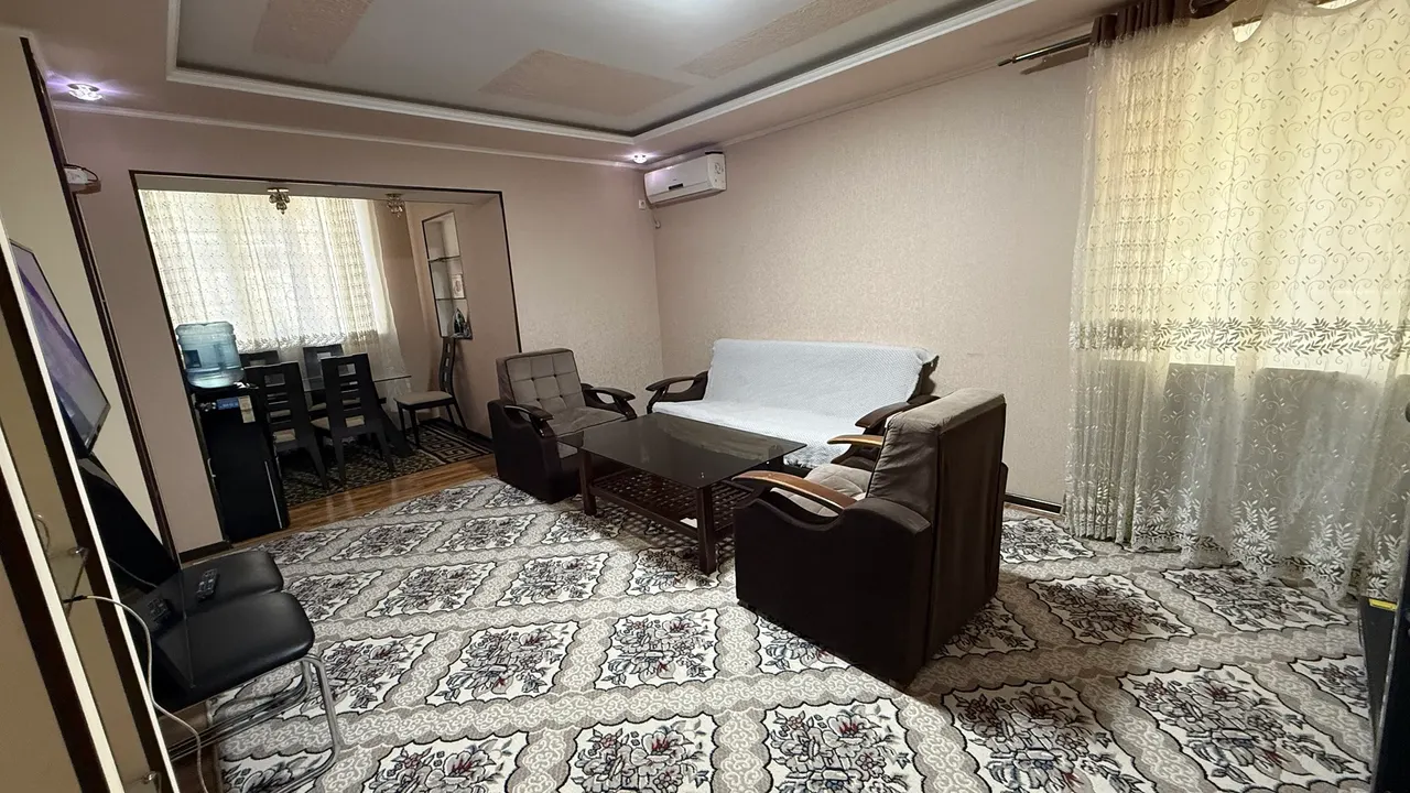 Продаётся 3-комнатная квартира, 120 м², 1/4 этаж — Карши