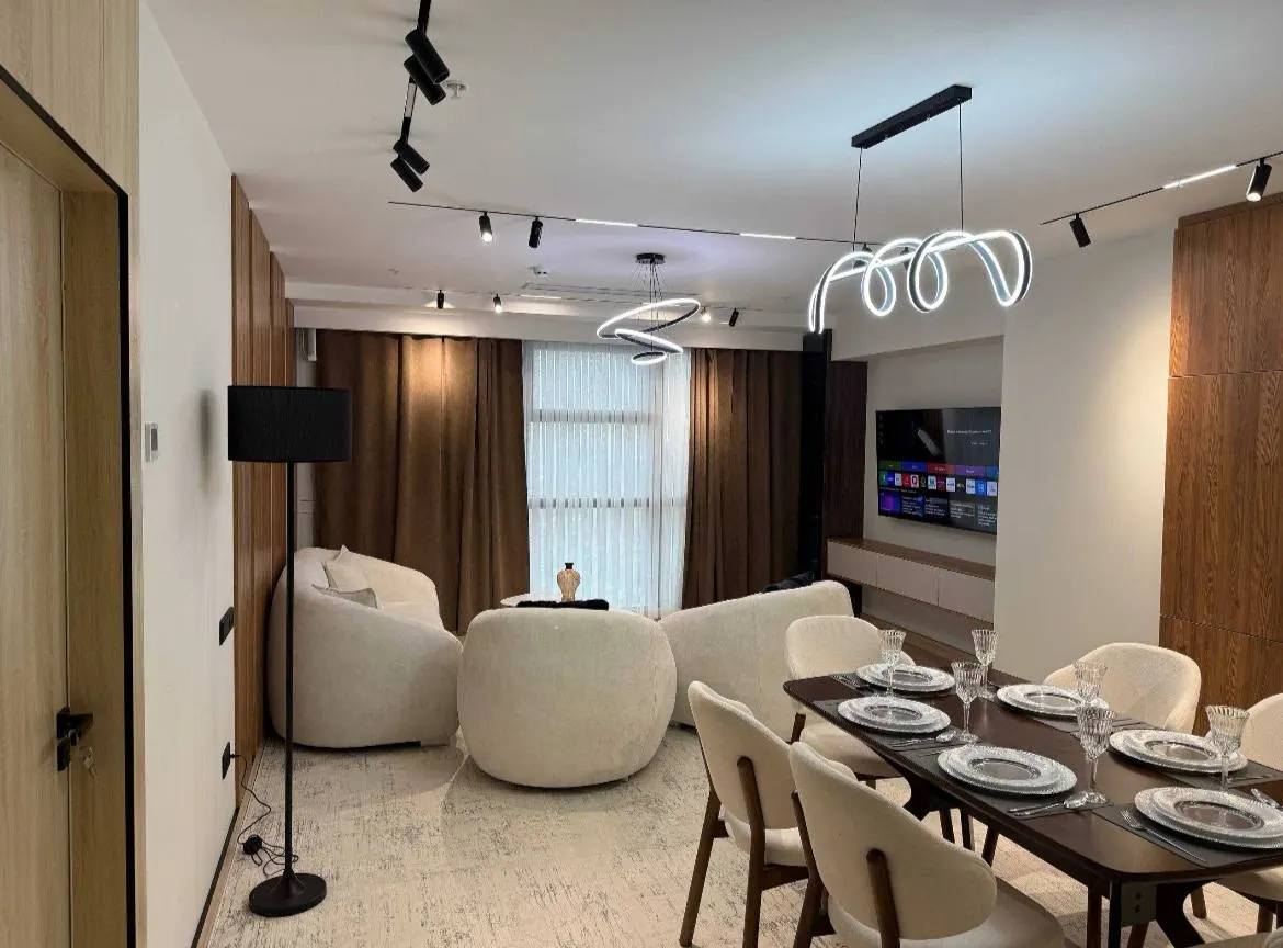 Продаётся 2-комнатная квартира, 64 м², 35/48 этаж — Яккасарайский район