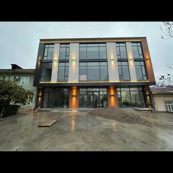 Продаётся коммерческое помещение, 1640 м², 6 сот., 3/3 этаж — Юнусабадский район