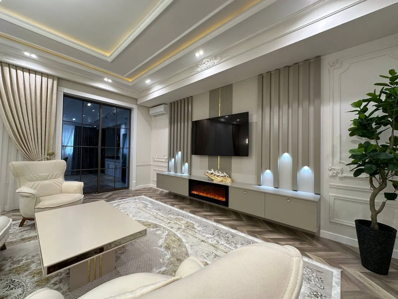 Сдаётся 4-комнатная квартира, 130 м², 5/7 этаж — Шайхантахурский район