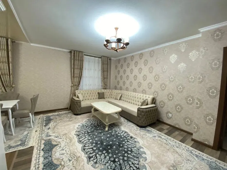 Сдаётся 4-комнатная квартира, 120 м², 2/5 этаж — Яккасарайский район