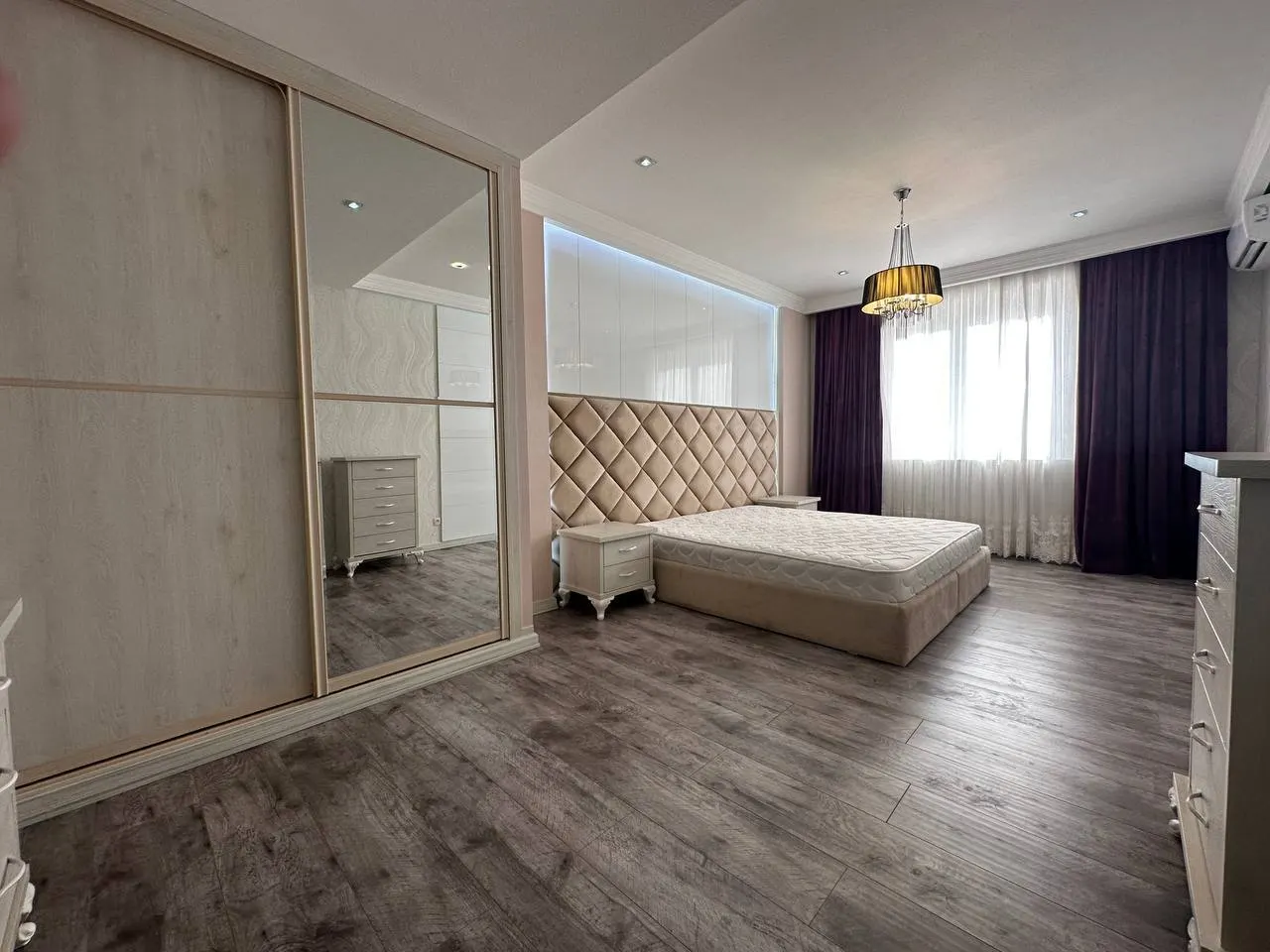 Ijaraga beriladi 4 xonali kvartira, 220 m², 5/8 qavat — Mirobod tumani