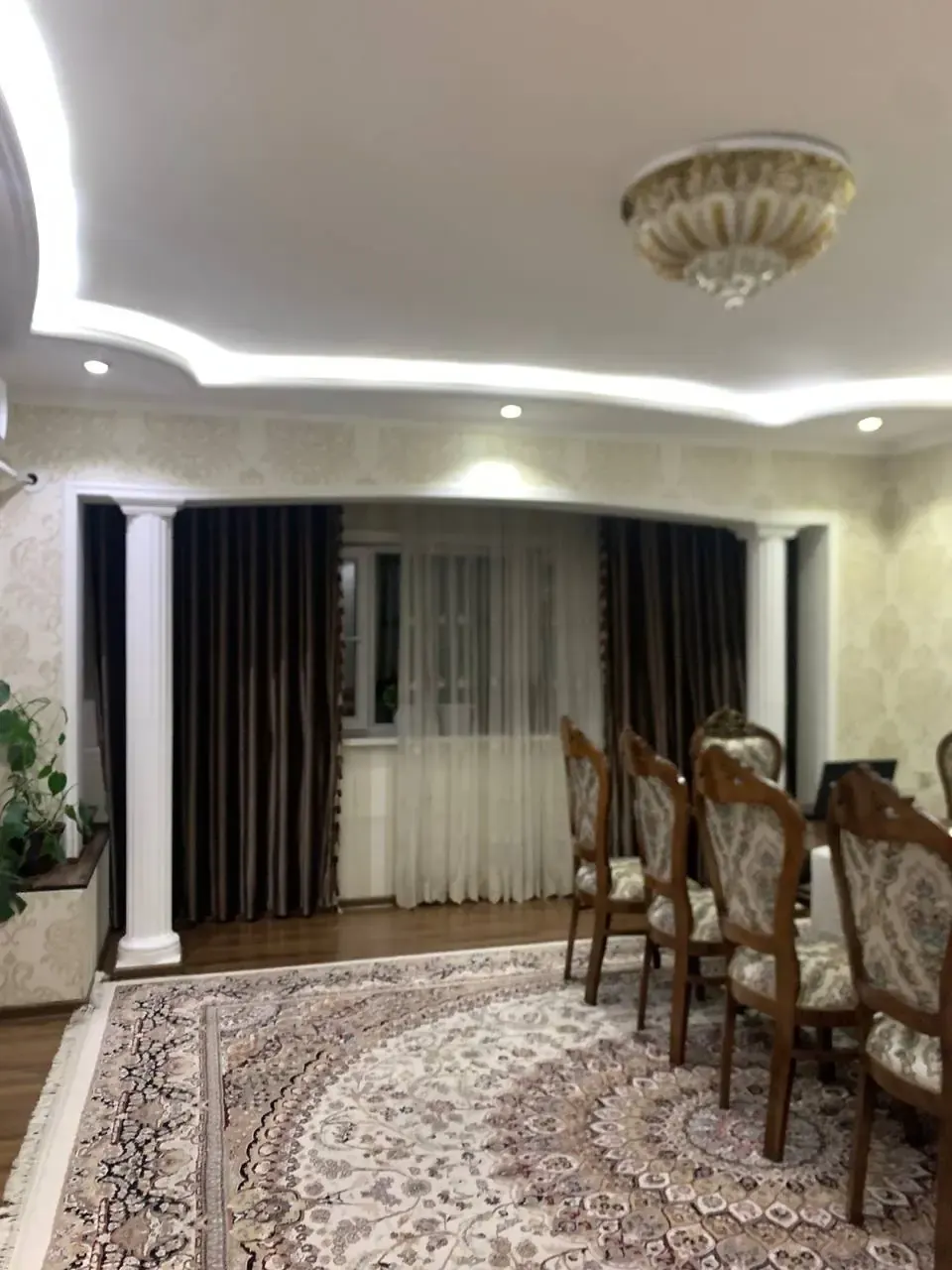 Сотилади 4 хонали квартира, 90 м², 4/9 қават — Олмазор тумани