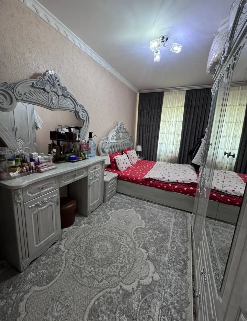 Sotiladi 5 xonali kvartira, 90 m², 5/5 qavat — Olmazor tumani