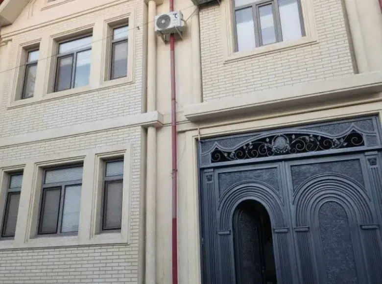 Сотилади 7 хонали ҳовли уй, 3.2 сотих, 320 м² — Сергели тумани