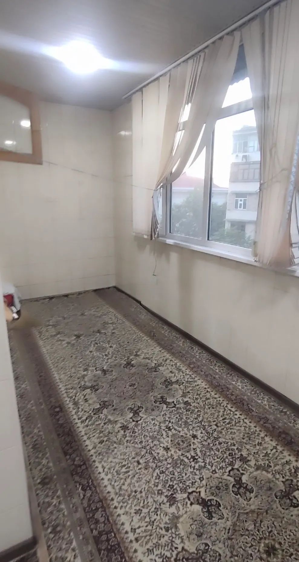Продаётся 4-комнатная квартира, 96 м², 3/5 этаж — Юнусабадский район