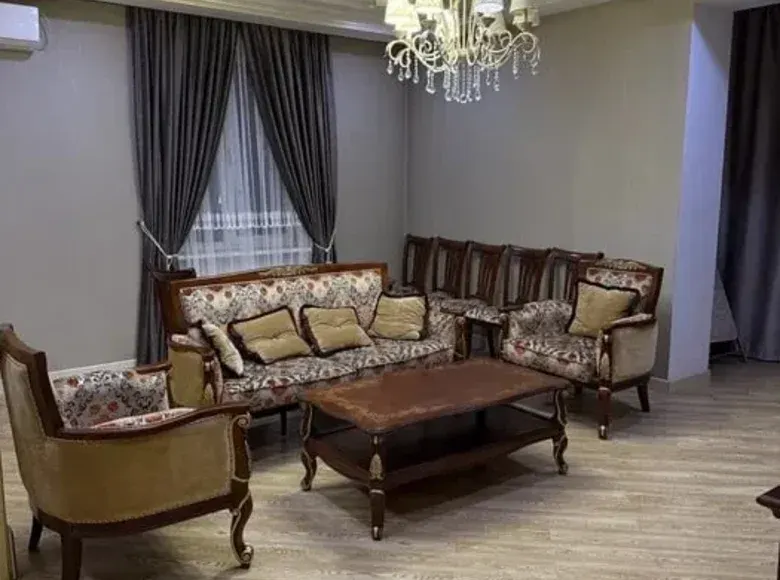 Сдаётся 2-комнатная квартира, 74 м², 3/7 этаж — Яккасарайский район