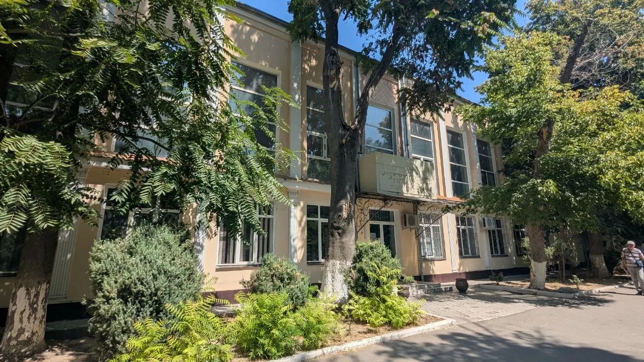 Продаётся офис, 700 м², 2/2 этаж — Мирзо-Улугбекский район