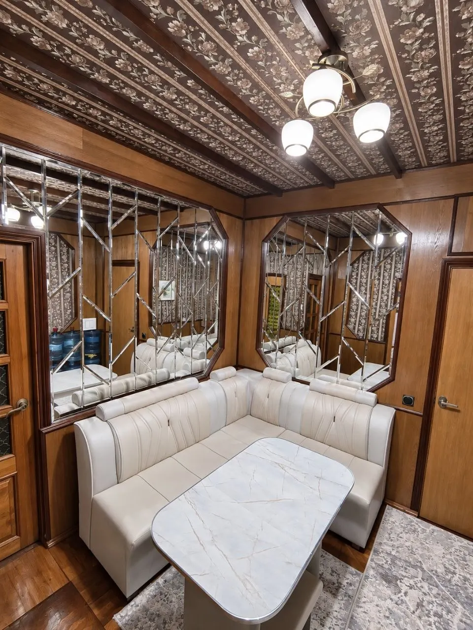 Продаётся 4-комнатная квартира, 82 м², 8/9 этаж — Мирабадский район