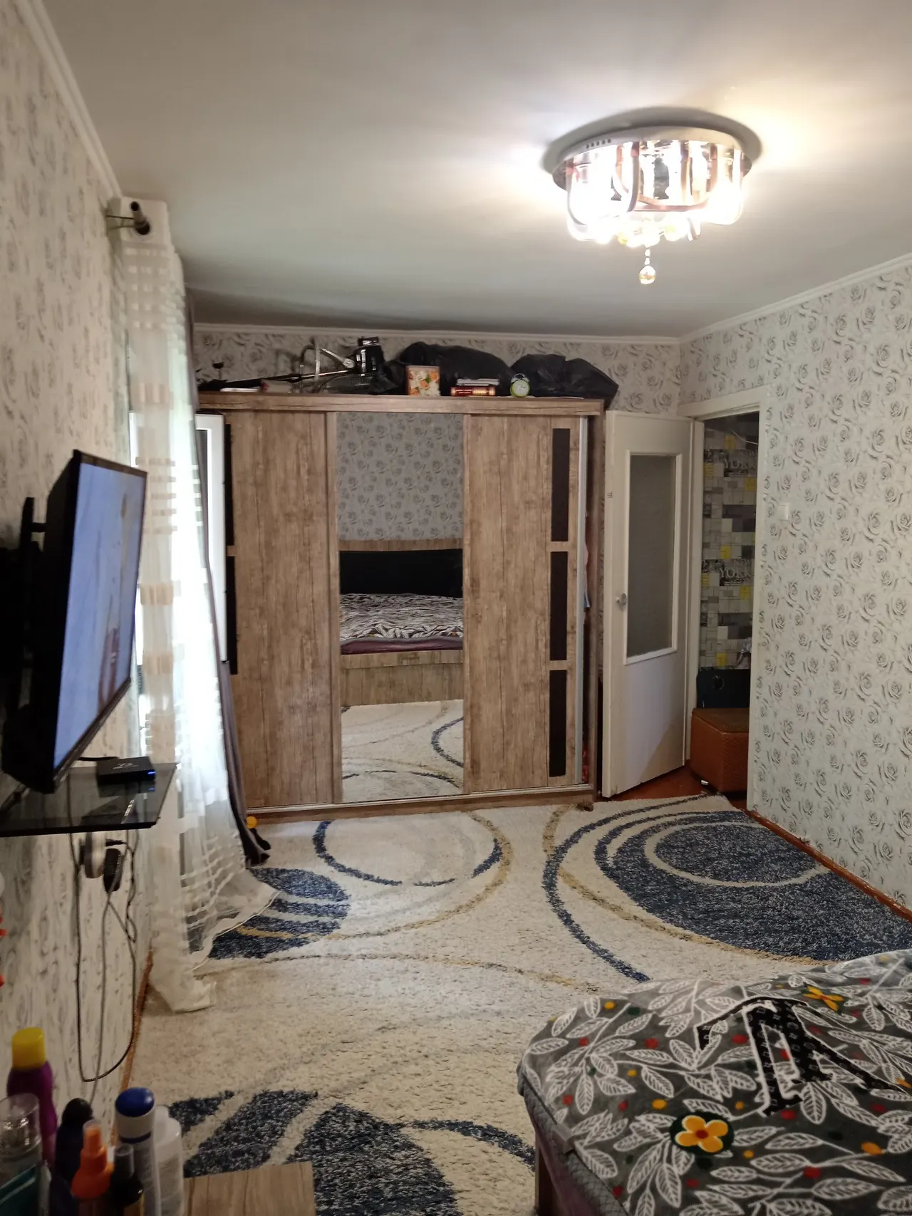 Сотилади 2 хонали квартира, 54 м², 4/4 қават — Чирчиқ шаҳри