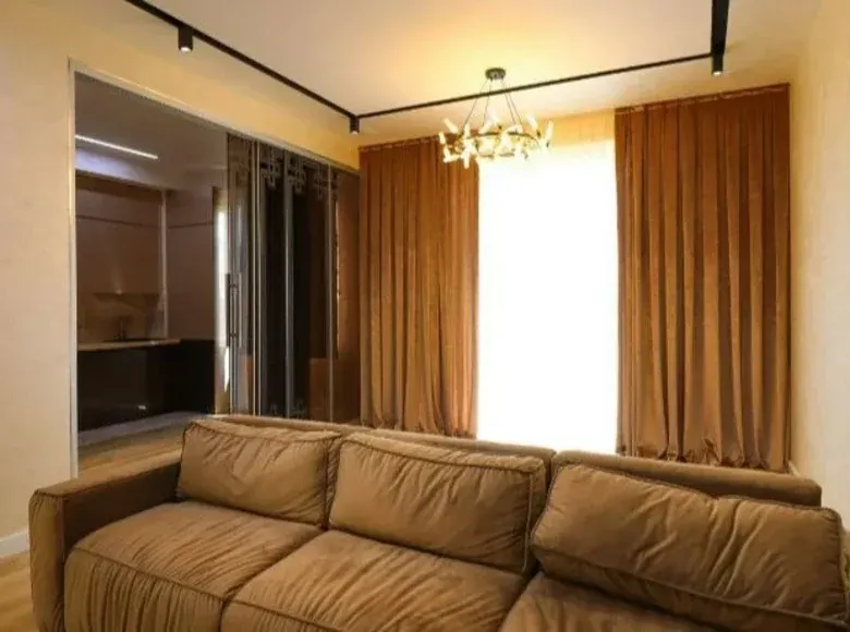 Ижарага берилади 3 хонали квартира, 120 м², 6/8 қават — Миробод тумани