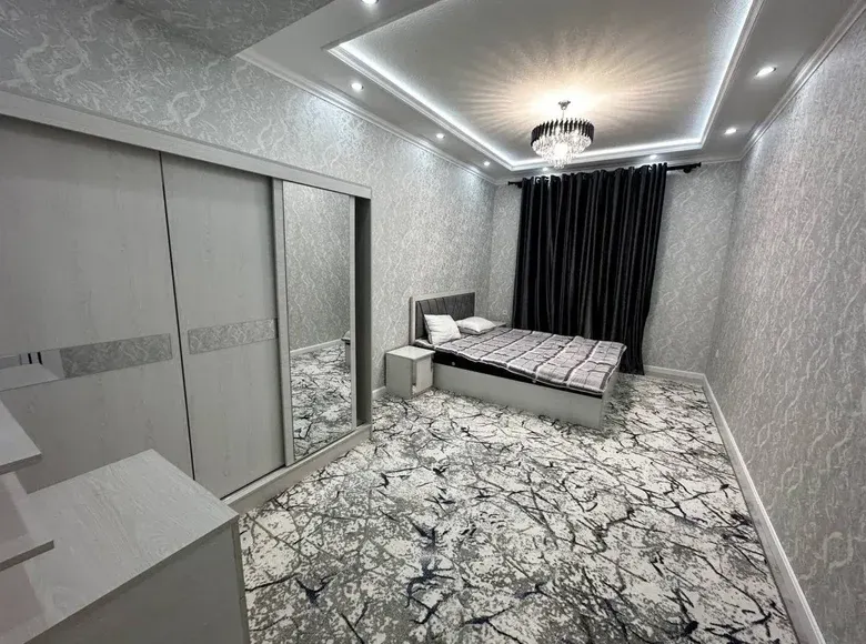 Sotiladi 2 xonali kvartira, 72 m², 1/10 qavat — Sergeli tumani