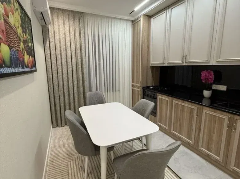 Сотилади 2 хонали квартира, 44 м², 10/10 қават — Мирзо Улуғбек тумани