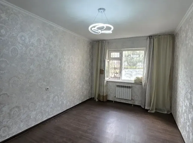 Сотилади 3 хонали квартира, 60 м², 1/7 қават — Зангиота тумани