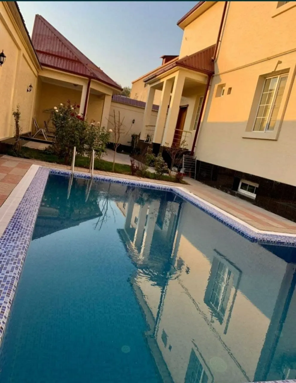 Ijaraga beriladi 6 xonali hovli uy, 9 sotix, 400 m² — Mirzo Ulugʻbek tumani