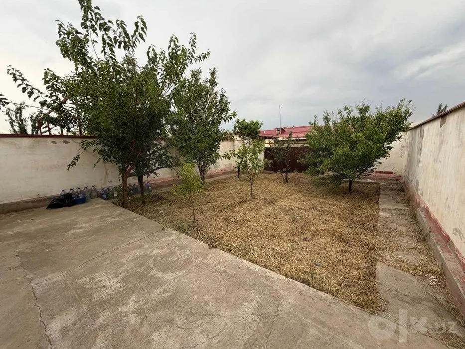 Сотилади 3 хонали ҳовли уй, 2 сотих, 75,5 м², 1 қаватли — Қибрай тумани