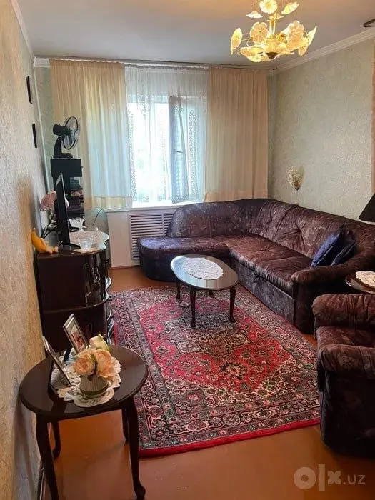 Сдаётся 1-комнатная квартира, 38 м², 3/5 этаж — Яккасарайский район