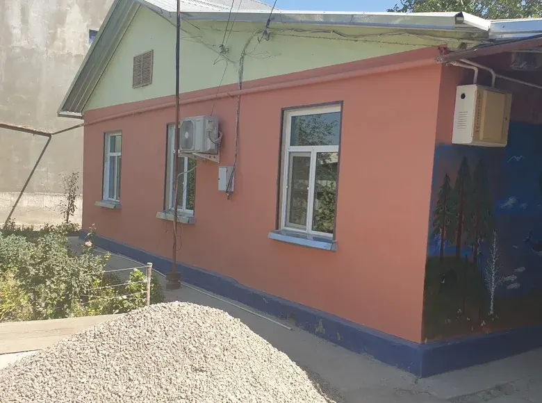 Продаётся 4-комнатный дом, 12 сот., 77 м², 1/1 этаж — Юкоричирчикский район