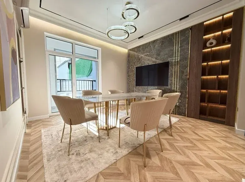 Продаётся 2-комнатная квартира, 73 м², 3/16 этаж — Мирабадский район
