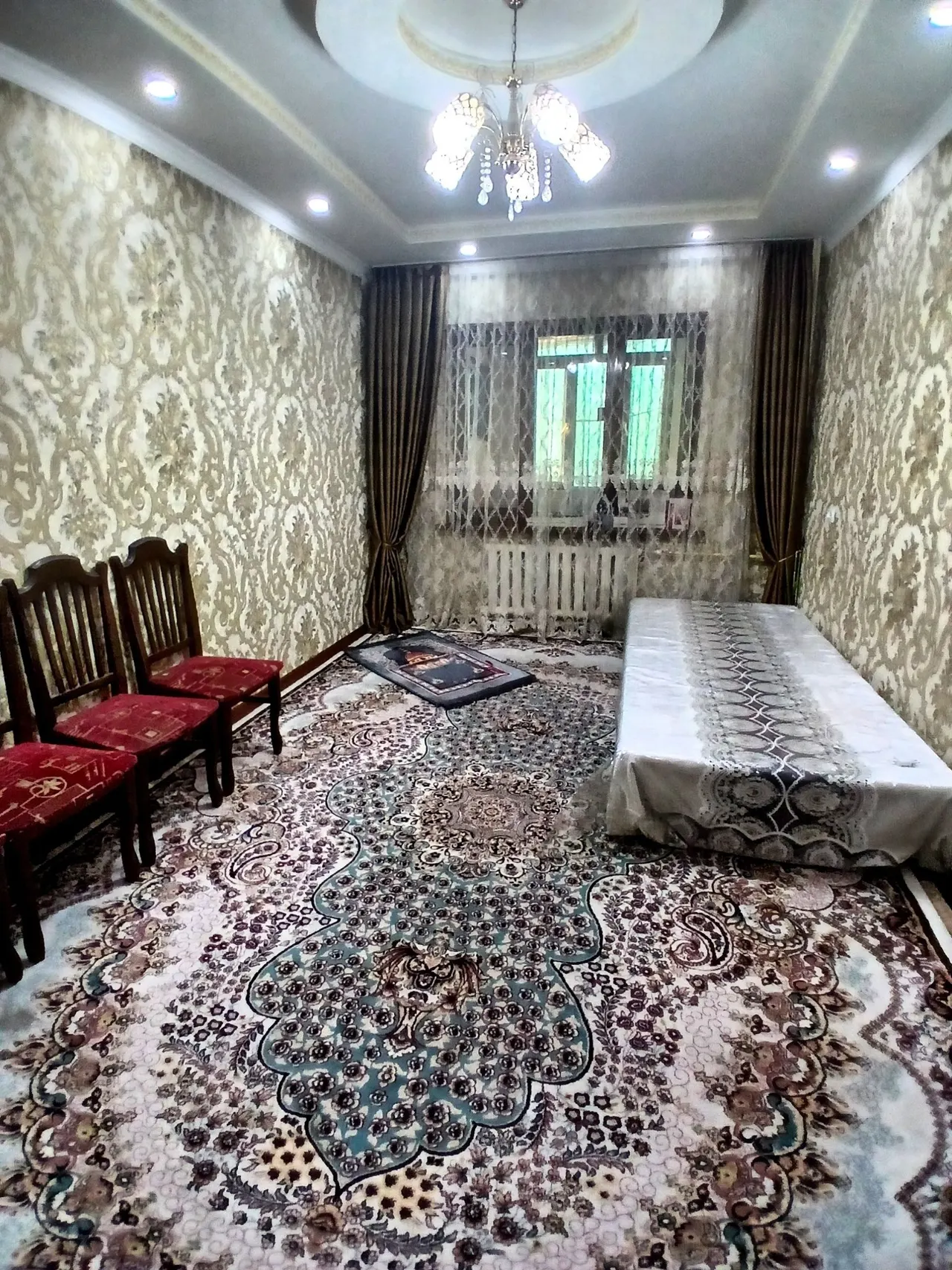 Сотилади 3 хонали квартира, 70 м², 4/5 қават — Олмазор тумани