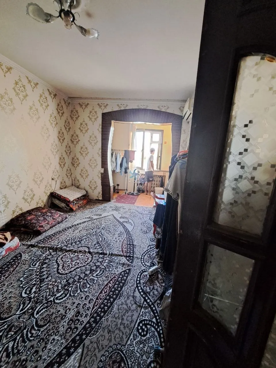 Продаётся 1-комнатная квартира, 38 м², 4/4 этаж — Юнусабадский район