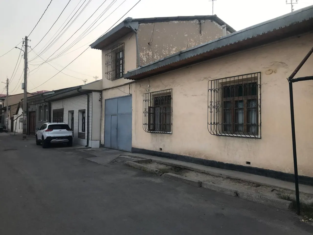 Сотилади 1 хонали ҳовли уй, 10 сотих, 1 қаватли — Яшнобод тумани
