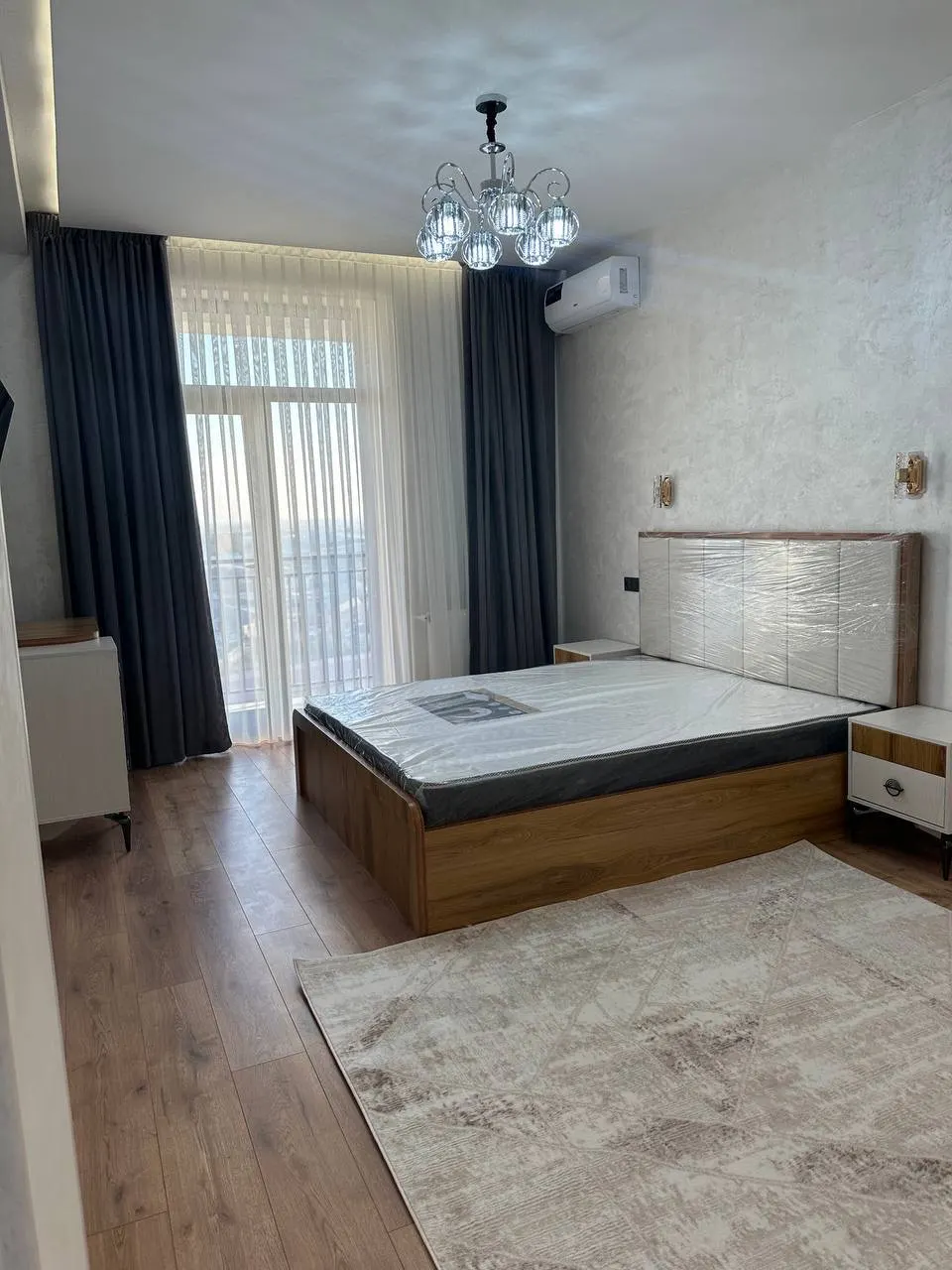 Продаётся 1-комнатная квартира, 54 м², 9/13 этаж — Яккасарайский район