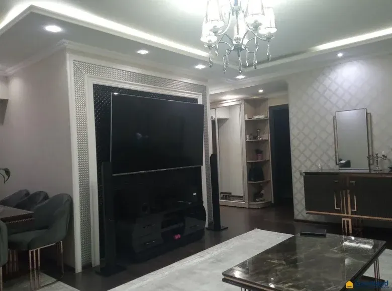 Продаётся 3-комнатная квартира, 70 м², 4/4 этаж — Юнусабадский район