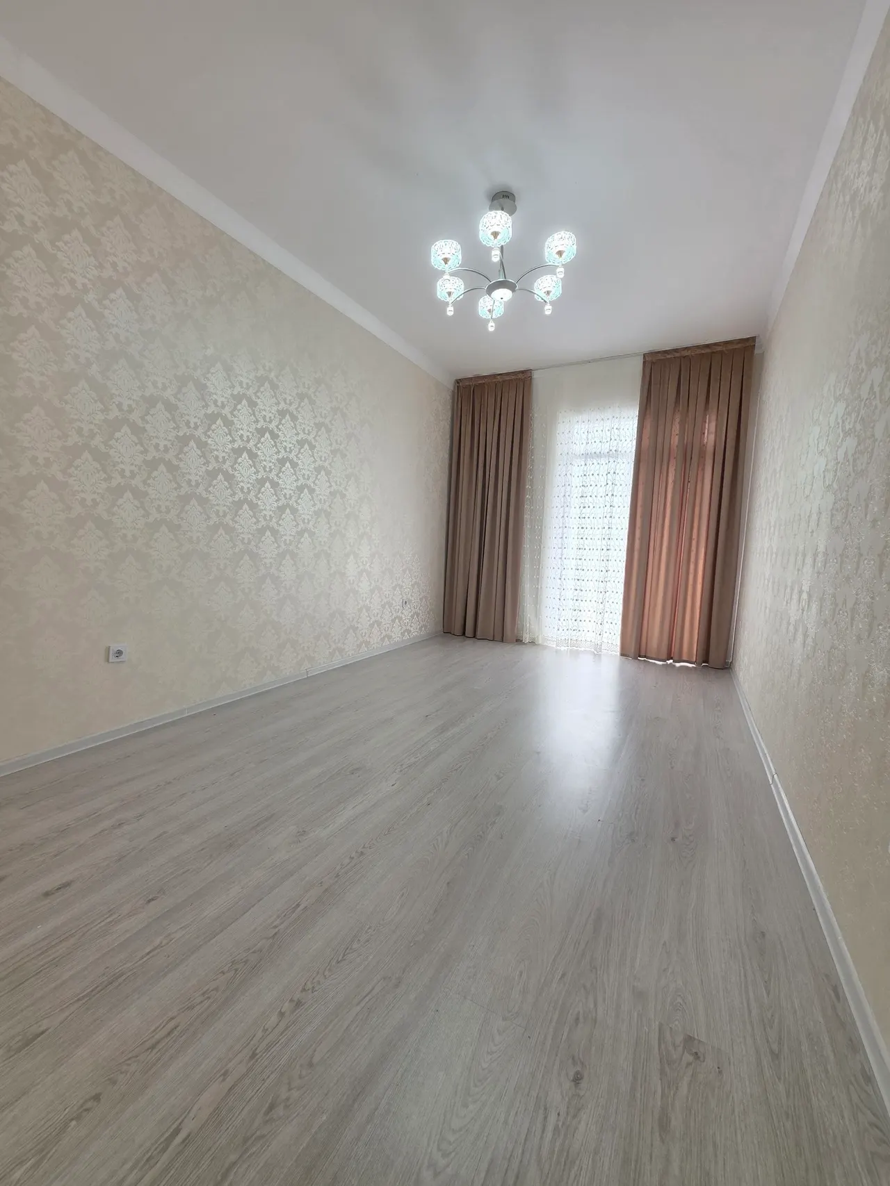 Продаётся 3-комнатная квартира, 74 м², 6/16 этаж — Янгихаётский район