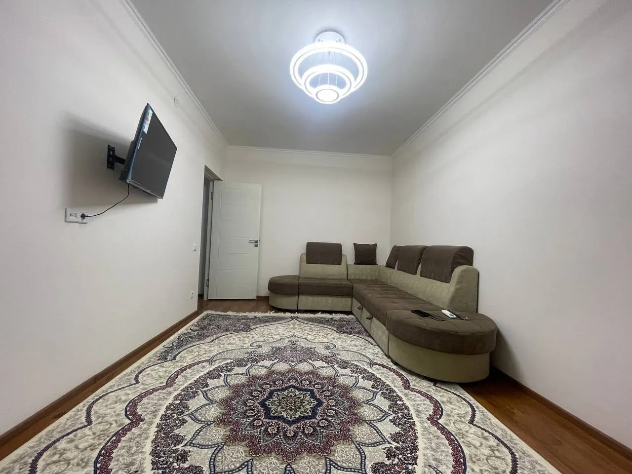 Сдаётся 2-комнатная квартира, 58 м², 1/9 этаж — Яшнабадский район