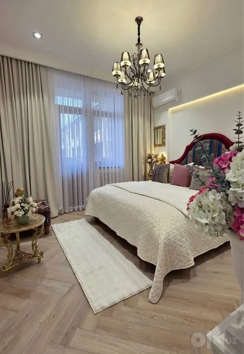 Sotiladi 3 xonali kvartira, 92 m², 7/10 qavat — Yakkasaroy tumani