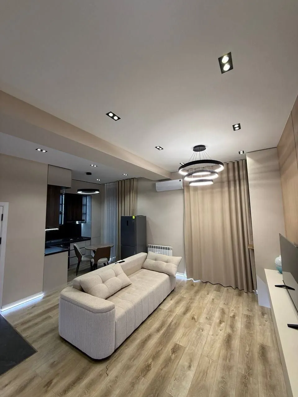 Ижарага берилади 2 хонали квартира, 55 м², 2/2 қават — Мирзо Улуғбек тумани