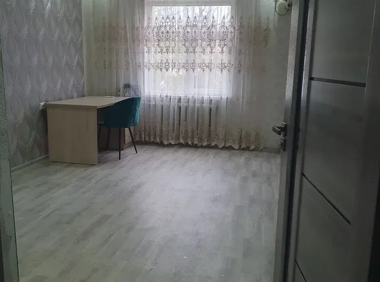 Ижарага берилади 3 хонали квартира, 60 м² — Конимех тумани