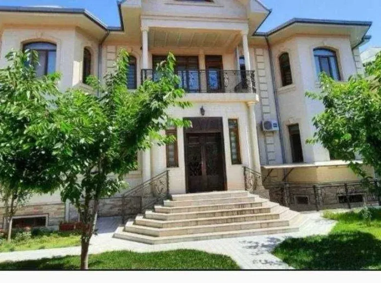 Sotiladi 6 xonali hovli uy, 6 sotix, 270 m² — Yunusobod tumani