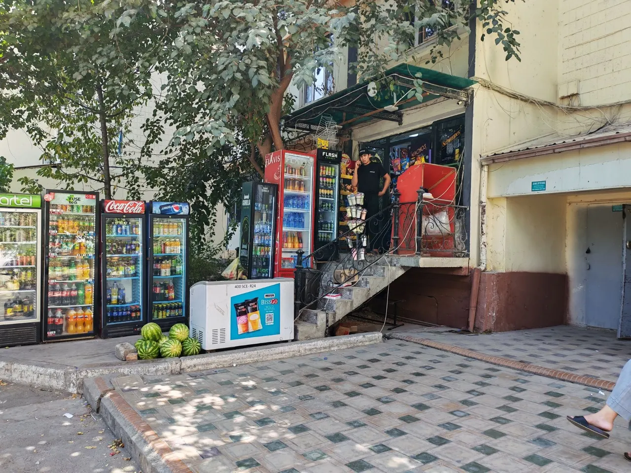 Sotiladi tijorat binosi, 42 m², 1/9 qavat — Sergeli tumani