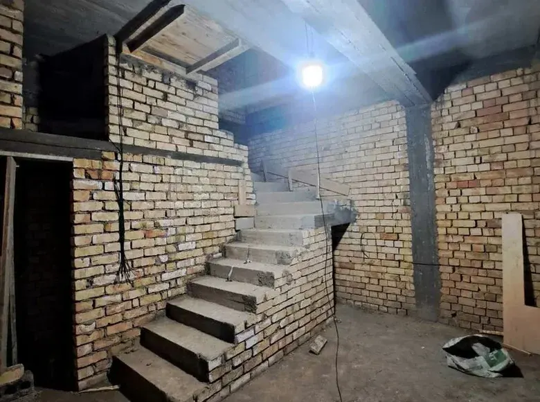 Sotiladi 4 xonali hovli uy, 1.3 sotix, 130 m² — Sergeli tumani