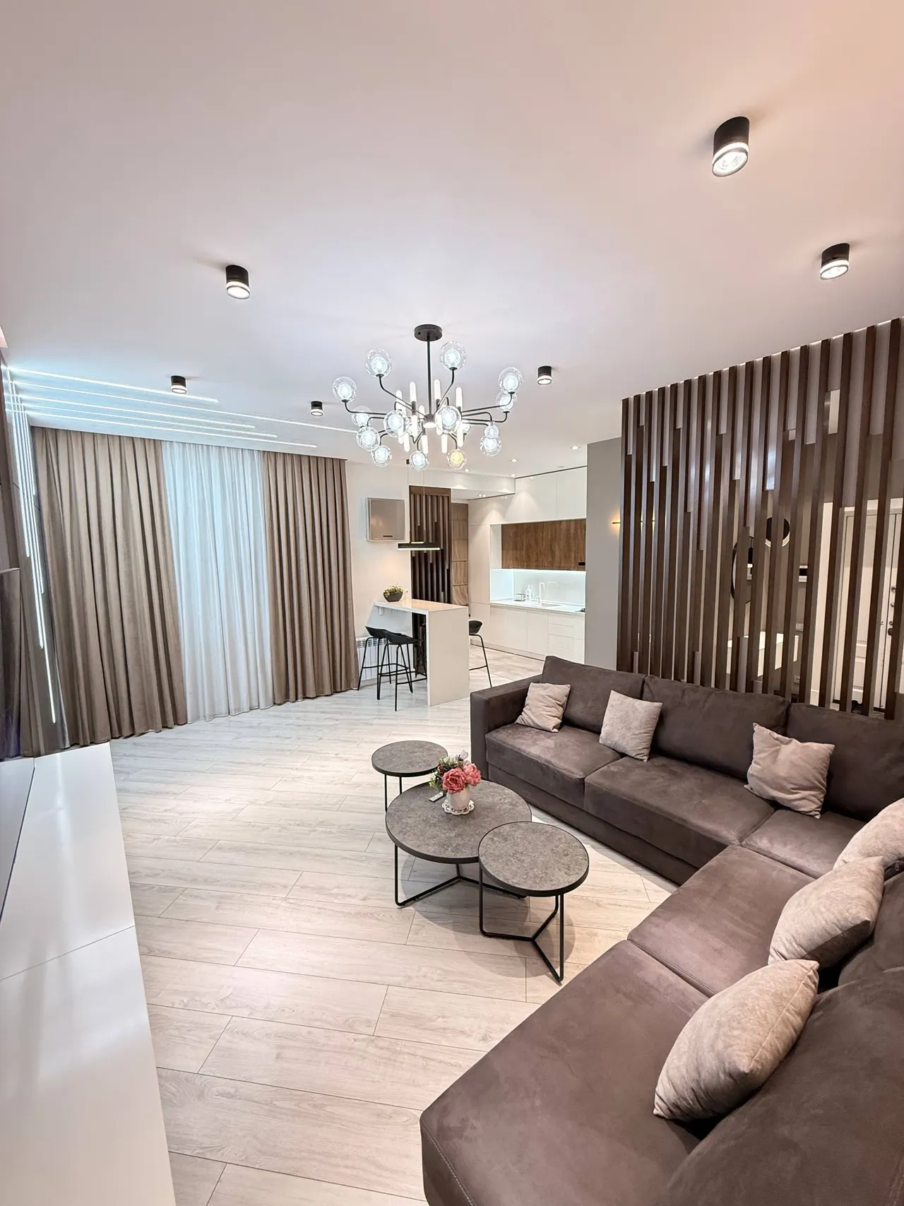 Ijaraga beriladi 3 xonali kvartira, 92 m², 6/8 qavat — Yakkasaroy tumani
