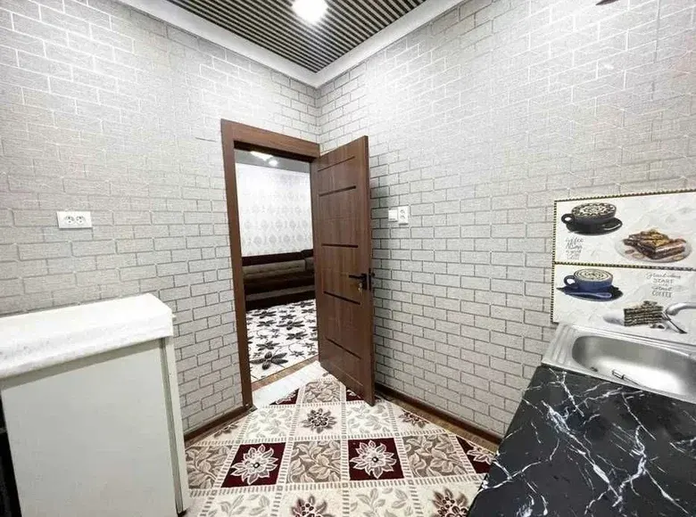 Сотилади 11 хонали квартира, 30 м², 1/4 қават — Чилонзор тумани