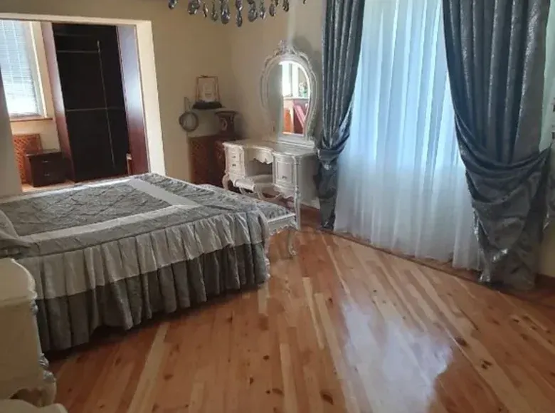 Ижарага берилади 4 хонали квартира, 200 м², 5/7 қават — Юнусобод тумани
