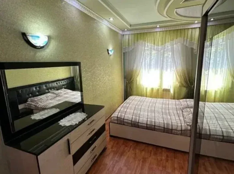 Sotiladi 4 xonali kvartira, 50 m², 4/4 qavat — Chilonzor tumani