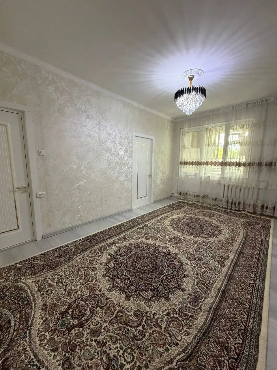 Продаётся 2-комнатная квартира, 45 м², 3/4 этаж — Чиланзарский район