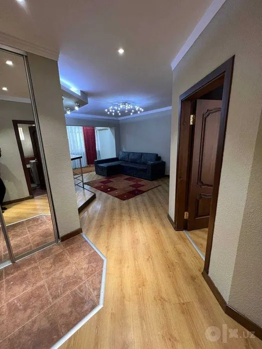 Сдаётся 3-комнатная квартира, 70 м², 2/4 этаж — Яккасарайский район