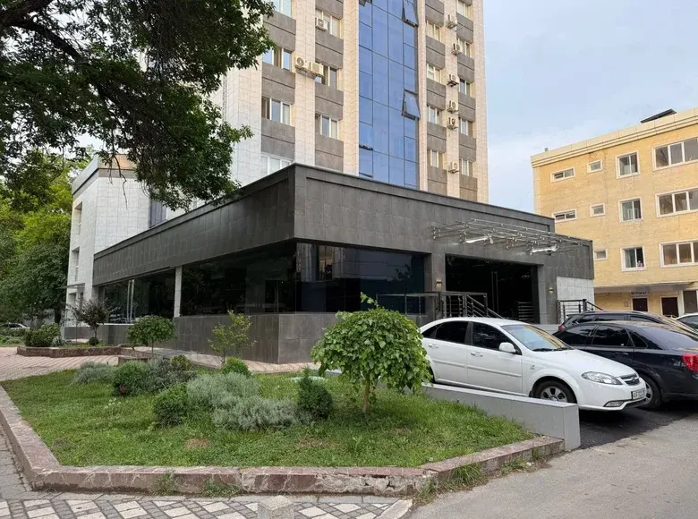 Продаётся коммерческое помещение, 910 м² — Ташкент
