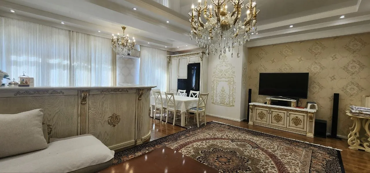 Сотилади 4 хонали квартира, 110 м², 3/6 қават — Юнусобод тумани